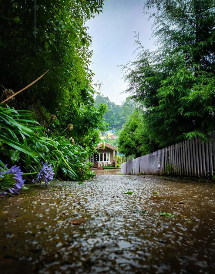 Bob'S Woodside Bungalow Hotel อูตี ภายนอก รูปภาพ