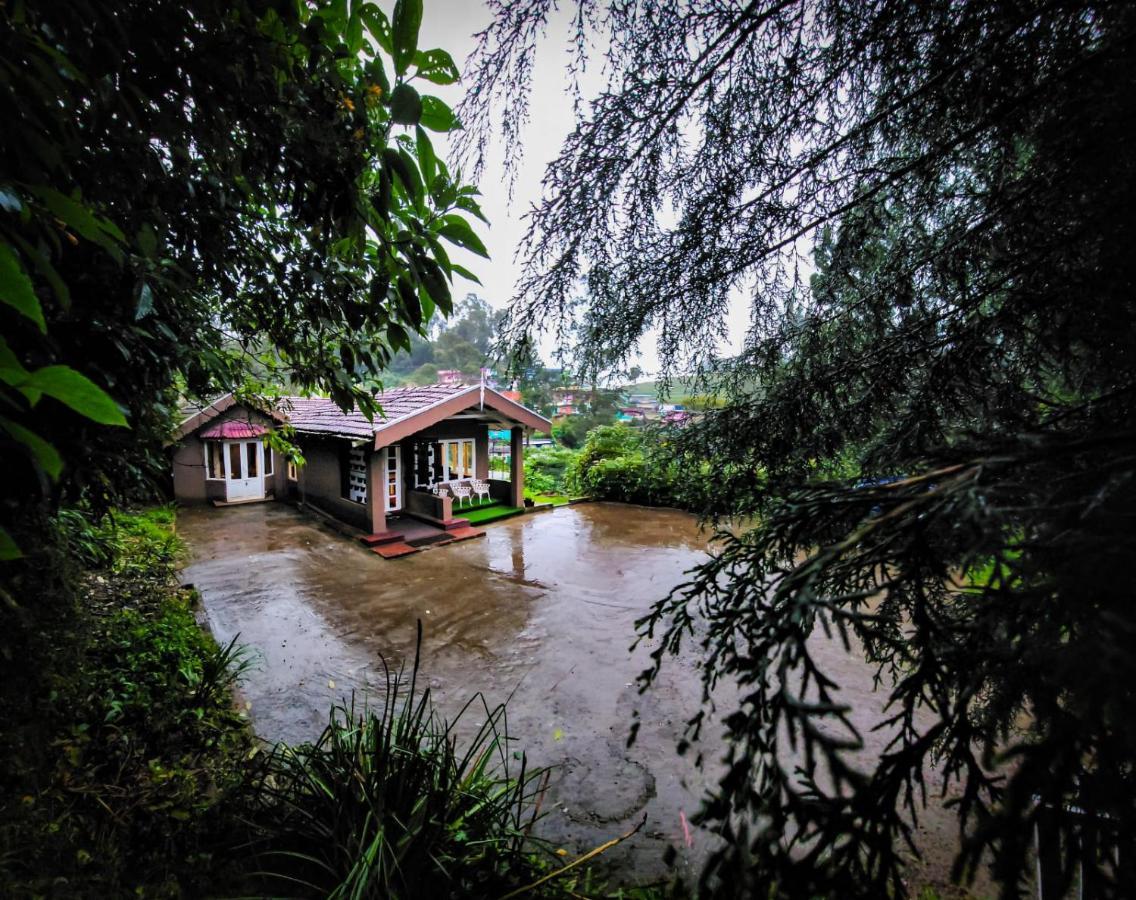 Bob'S Woodside Bungalow Hotel อูตี ภายนอก รูปภาพ