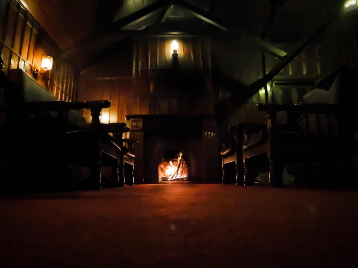 Bob'S Woodside Bungalow Hotel อูตี ภายนอก รูปภาพ